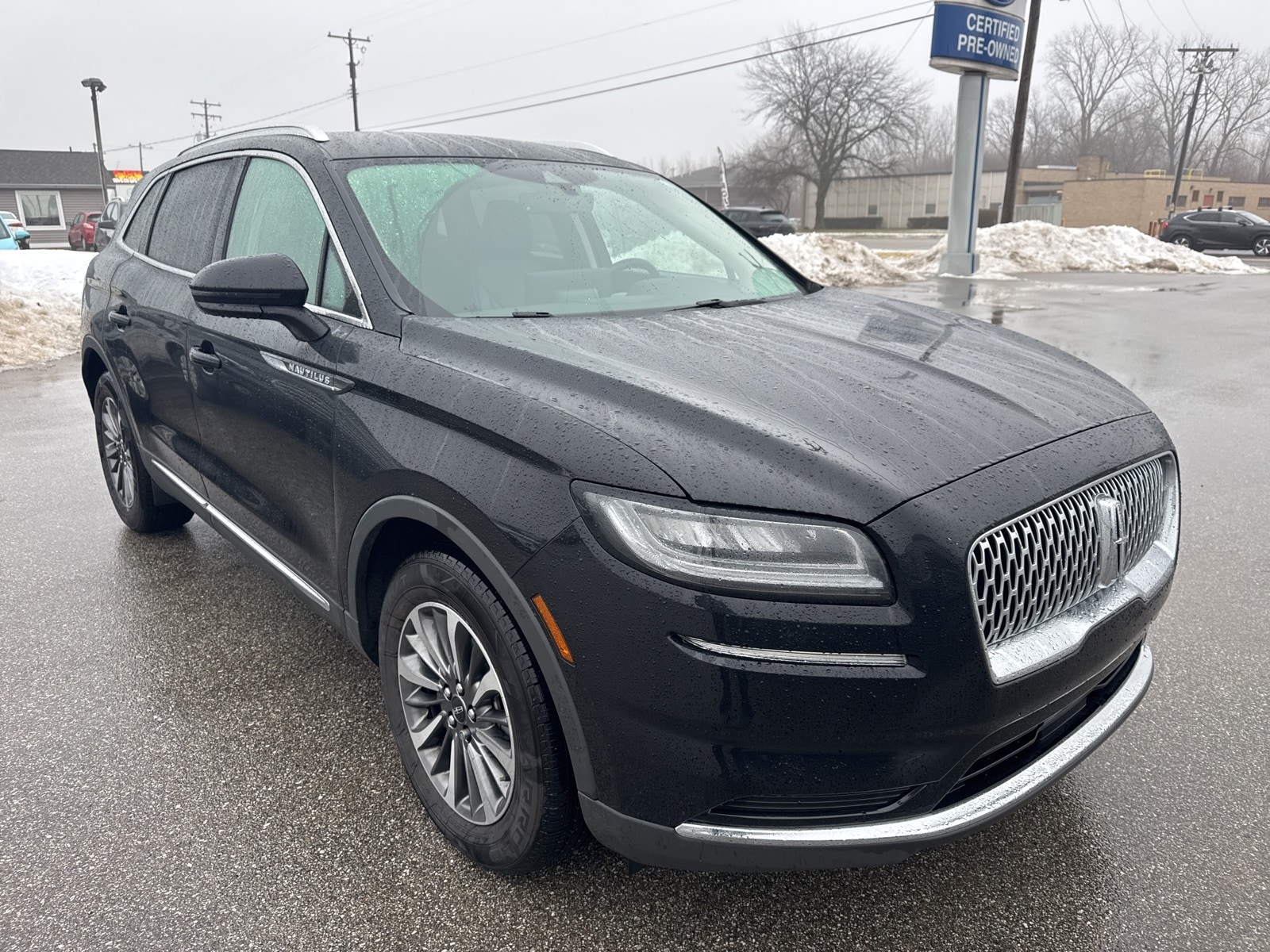 2022 Lincoln Nautilus Base's photo