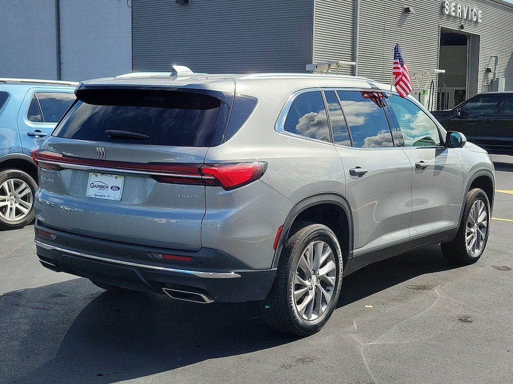 Certified 2025 Buick Enclave Preferred SUV