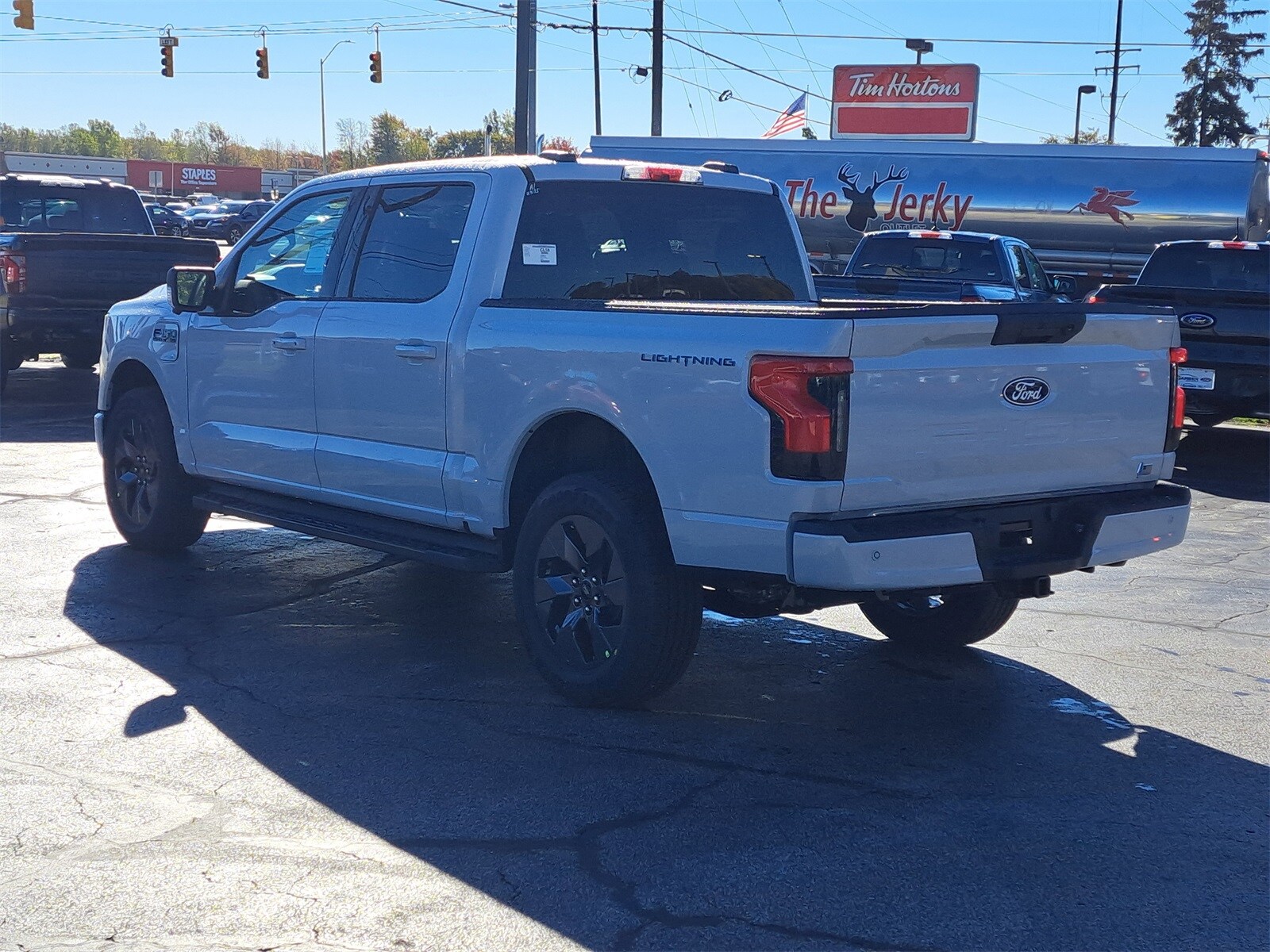 2025 Ford F-150 Lightning photo 3