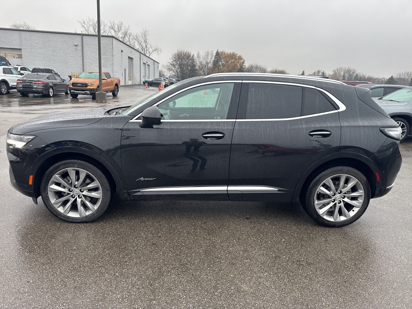 2023 Buick Envision Avenir photo 3