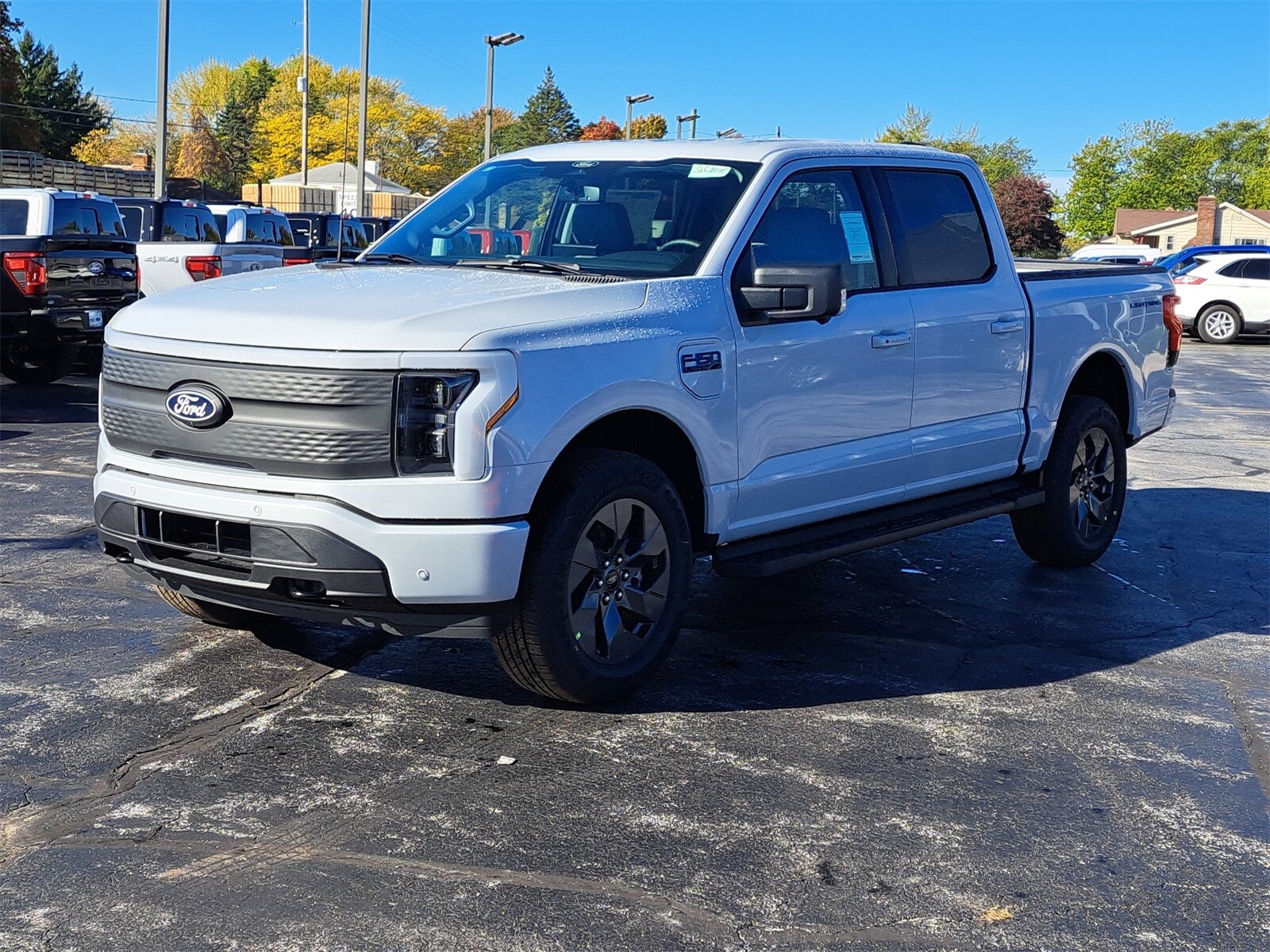 2025 Ford F-150 Lightning photo 2