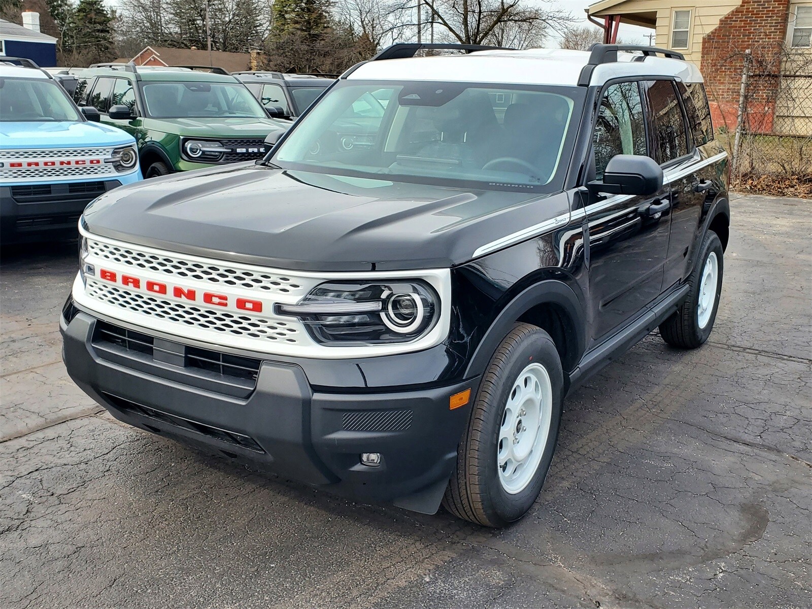 2025 Ford Bronco Sport Heritage photo 4