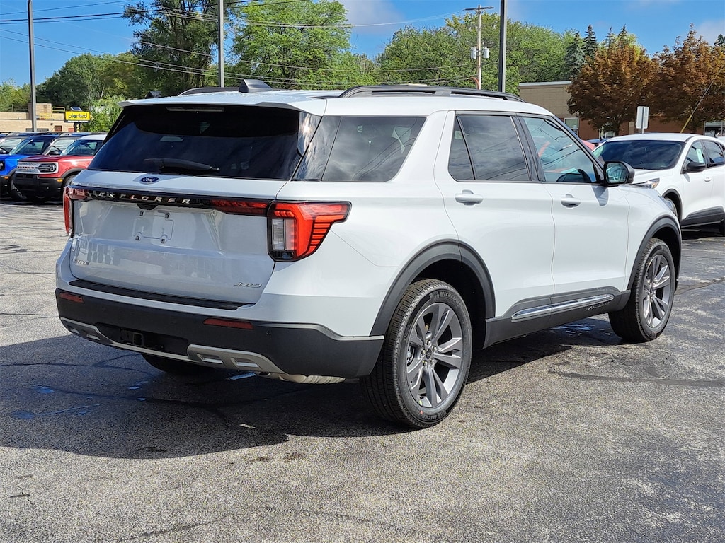 New 2025 Ford Explorer Active SUV