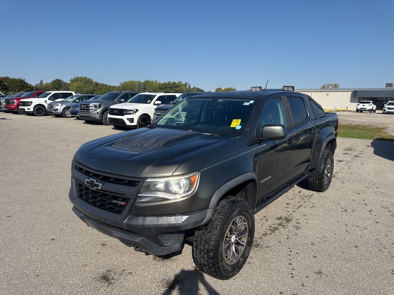 2017 Chevrolet Colorado ZR2 photo 2