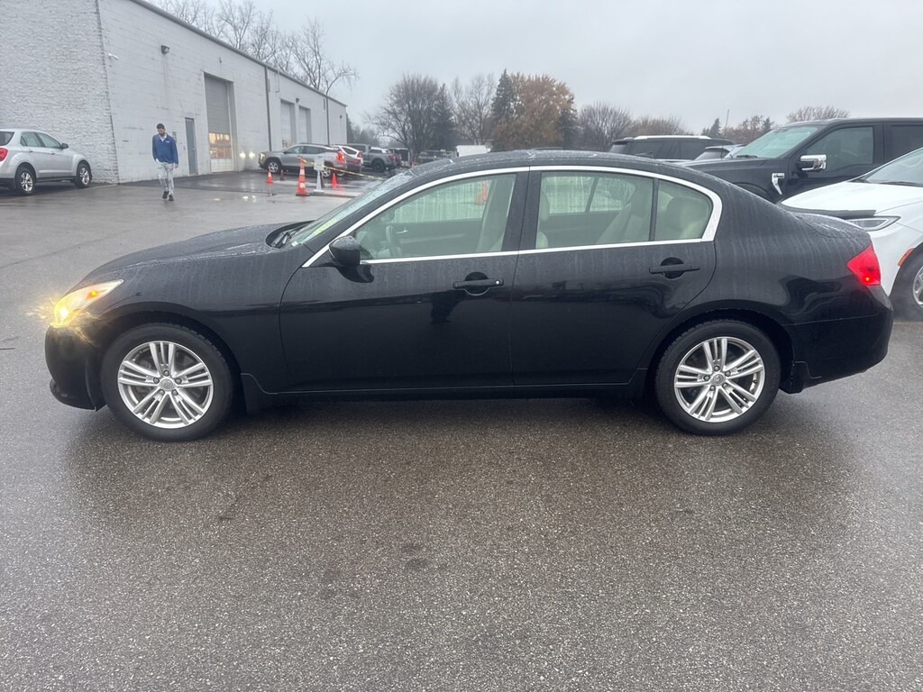 Used 2013 INFINITI G37 X Sedan