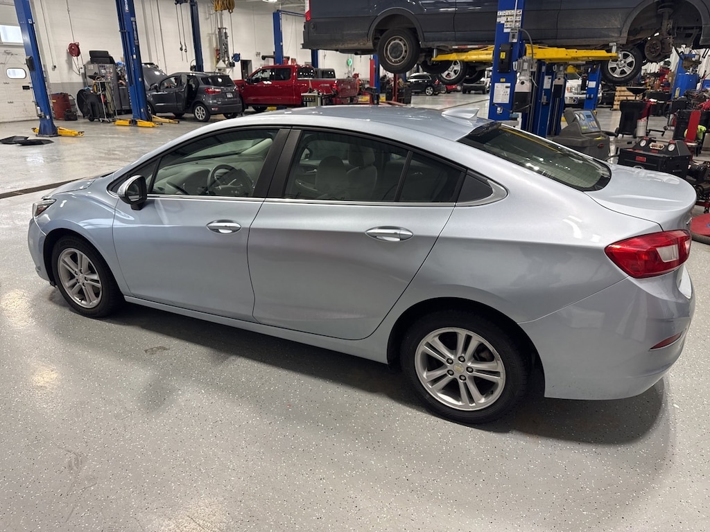 Used 2017 Chevrolet Cruze LT Sedan