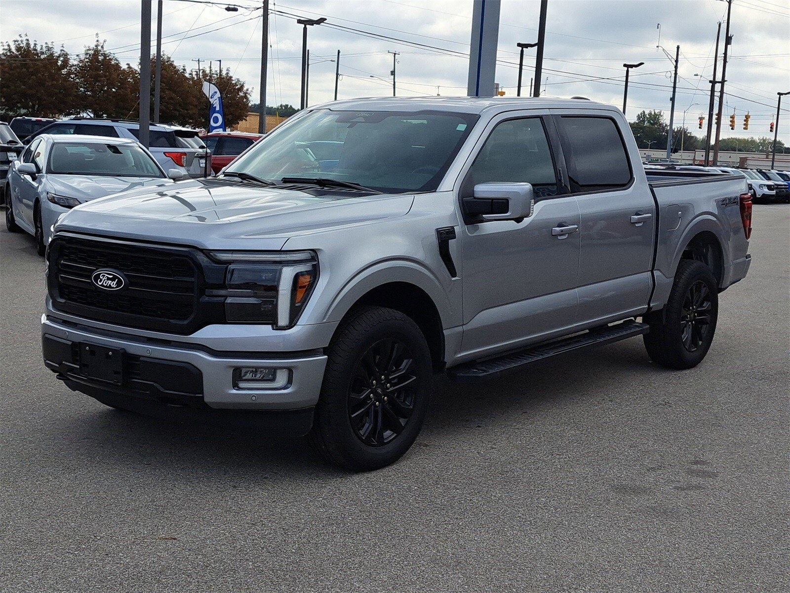 2024 Ford F-150 Lariat photo 2