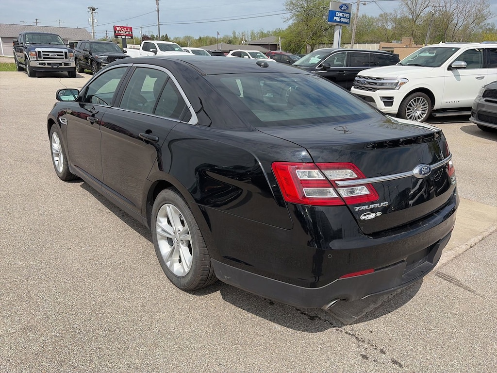 Used 2018 Ford Taurus SEL Sedan