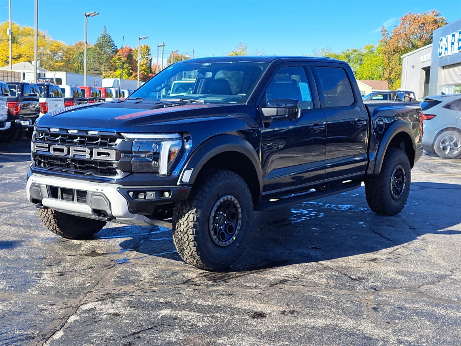 2025 Ford F-150 Raptor photo 2