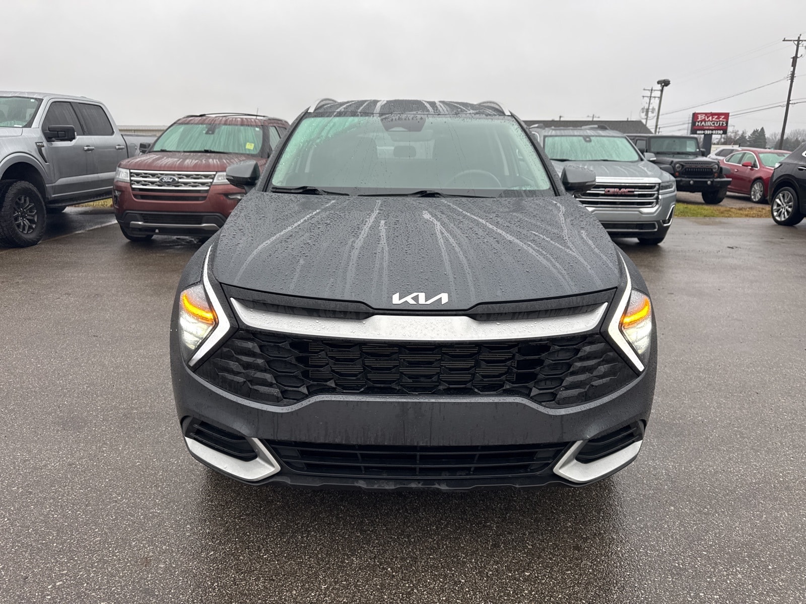 2024 Kia Sportage EX's photo