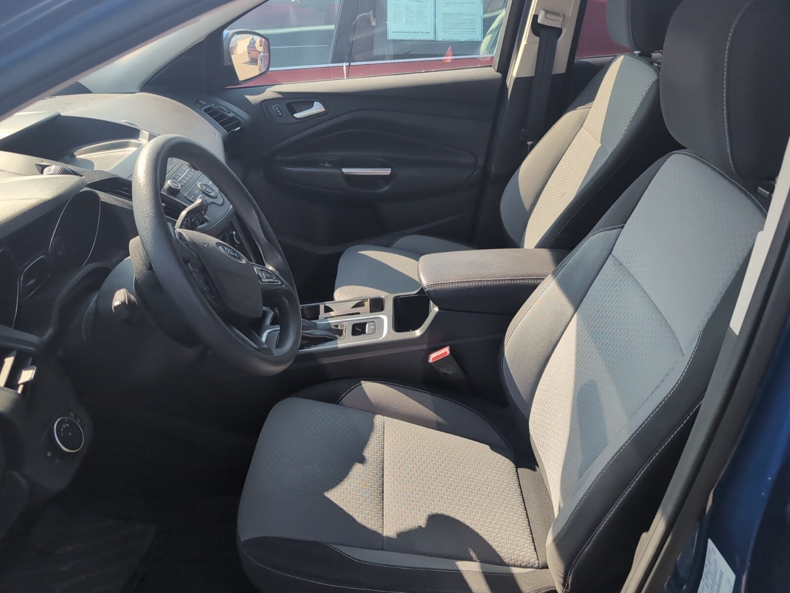 2017 Ford Escape SE photo 4