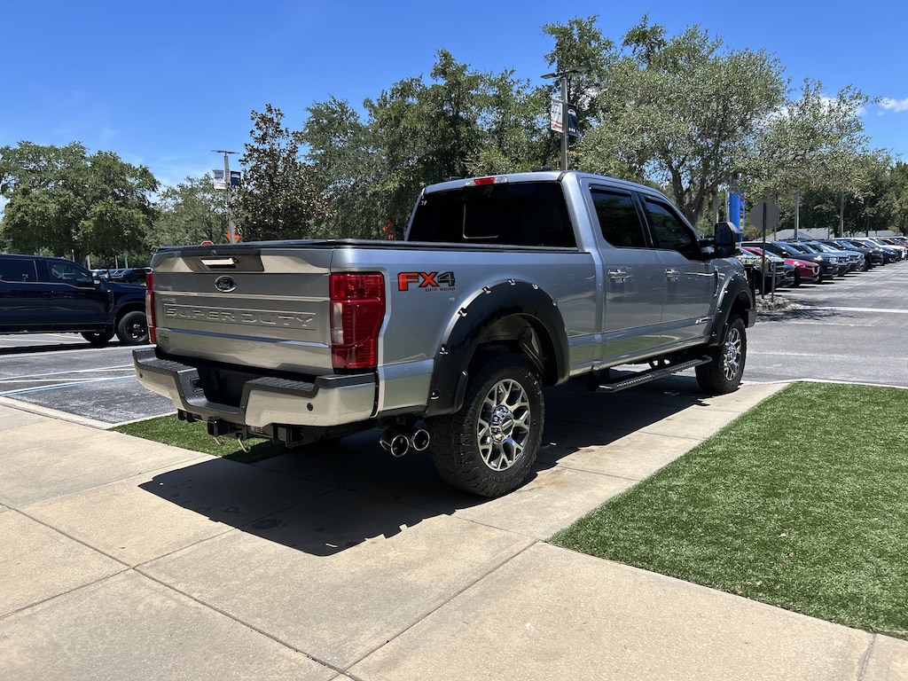 Certified 2022 Ford F-250SD Lariat Truck Crew Cab