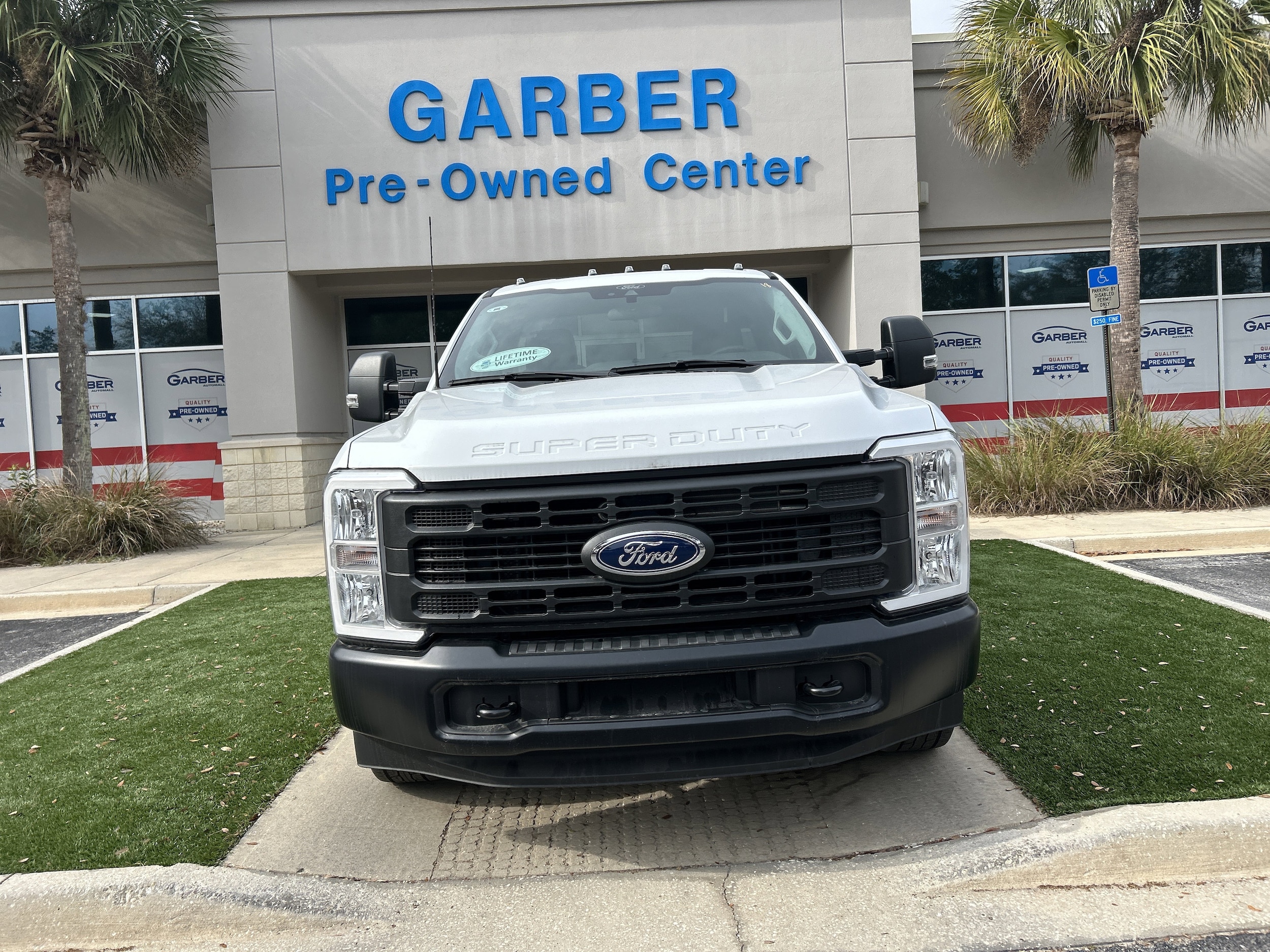 2024 Ford F-350 Super Duty Chassis Cab XL - Photo 8