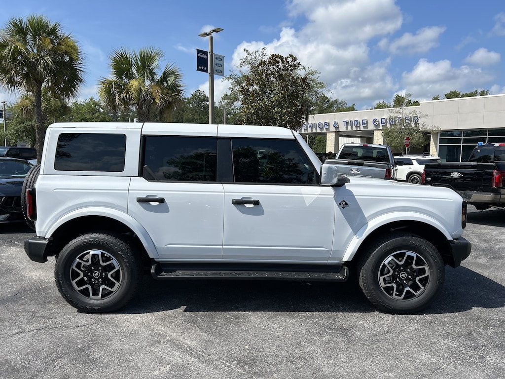 New 2026 Ford Bronco Outer Banks SUV