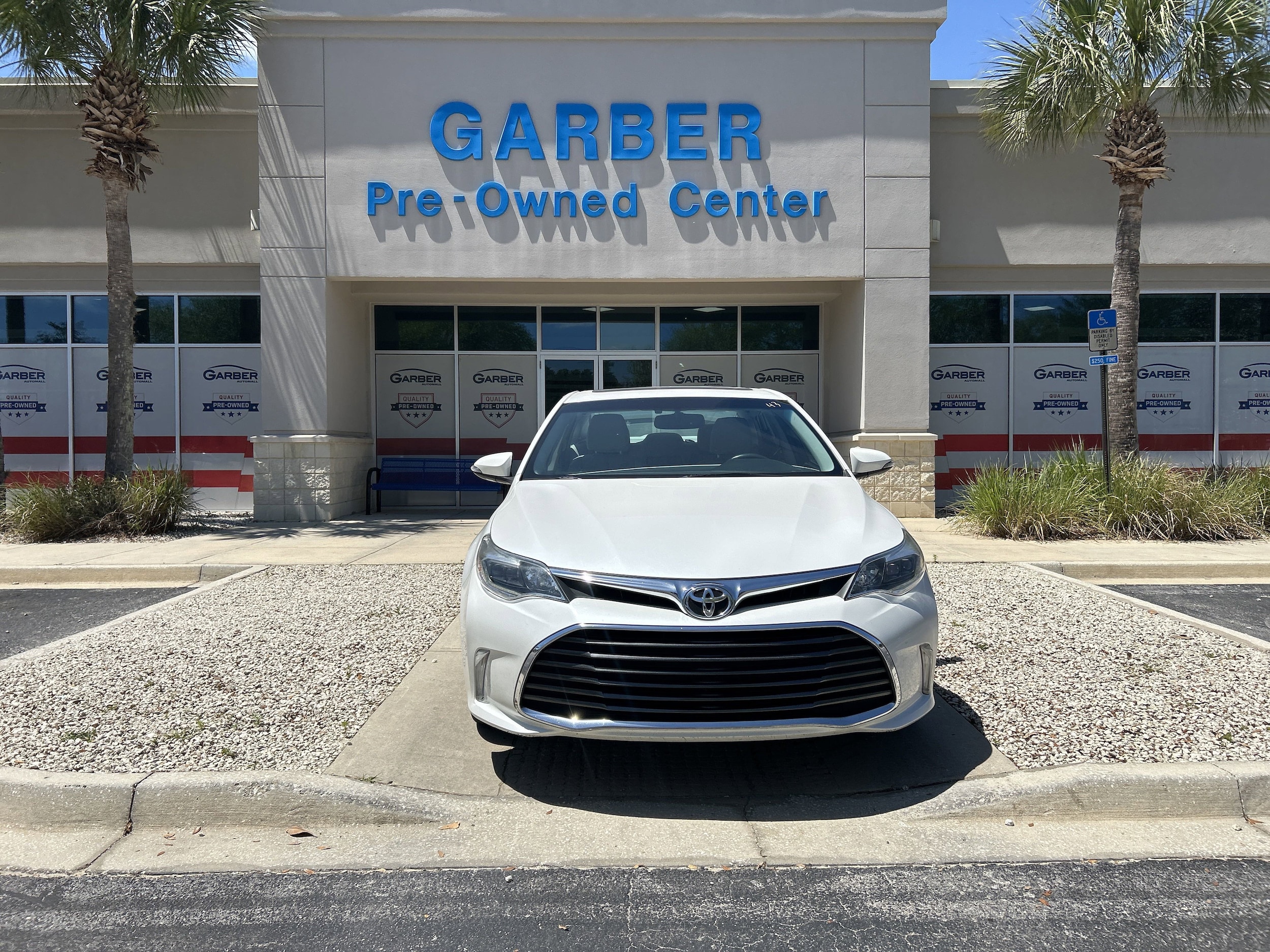 Used 2016 Toyota Avalon Limited with VIN 4T1BK1EB0GU212043 for sale in Green Cove Springs, FL