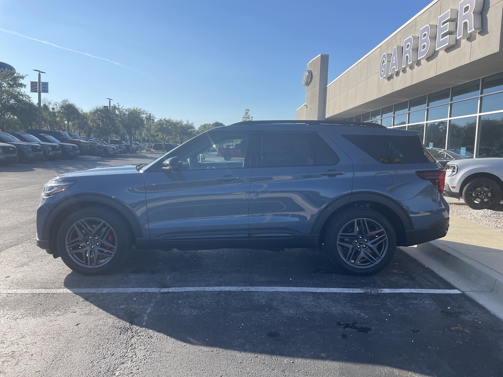 New 2025 Ford Explorer ST SUV