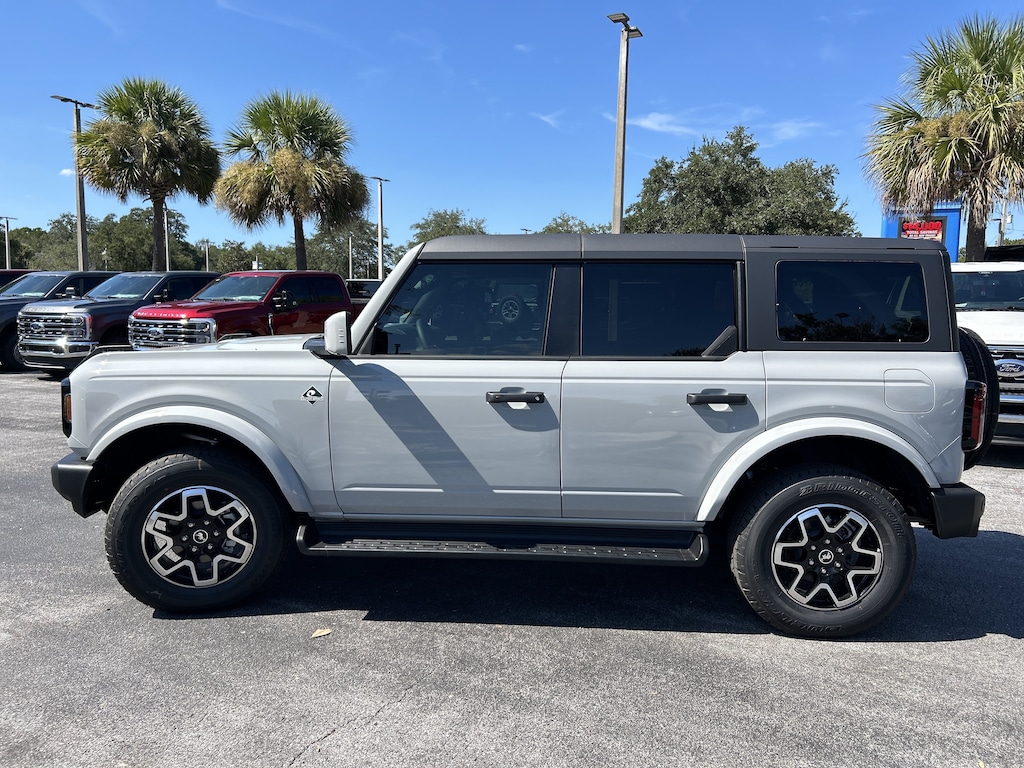 New 2026 Ford Bronco Outer Banks SUV