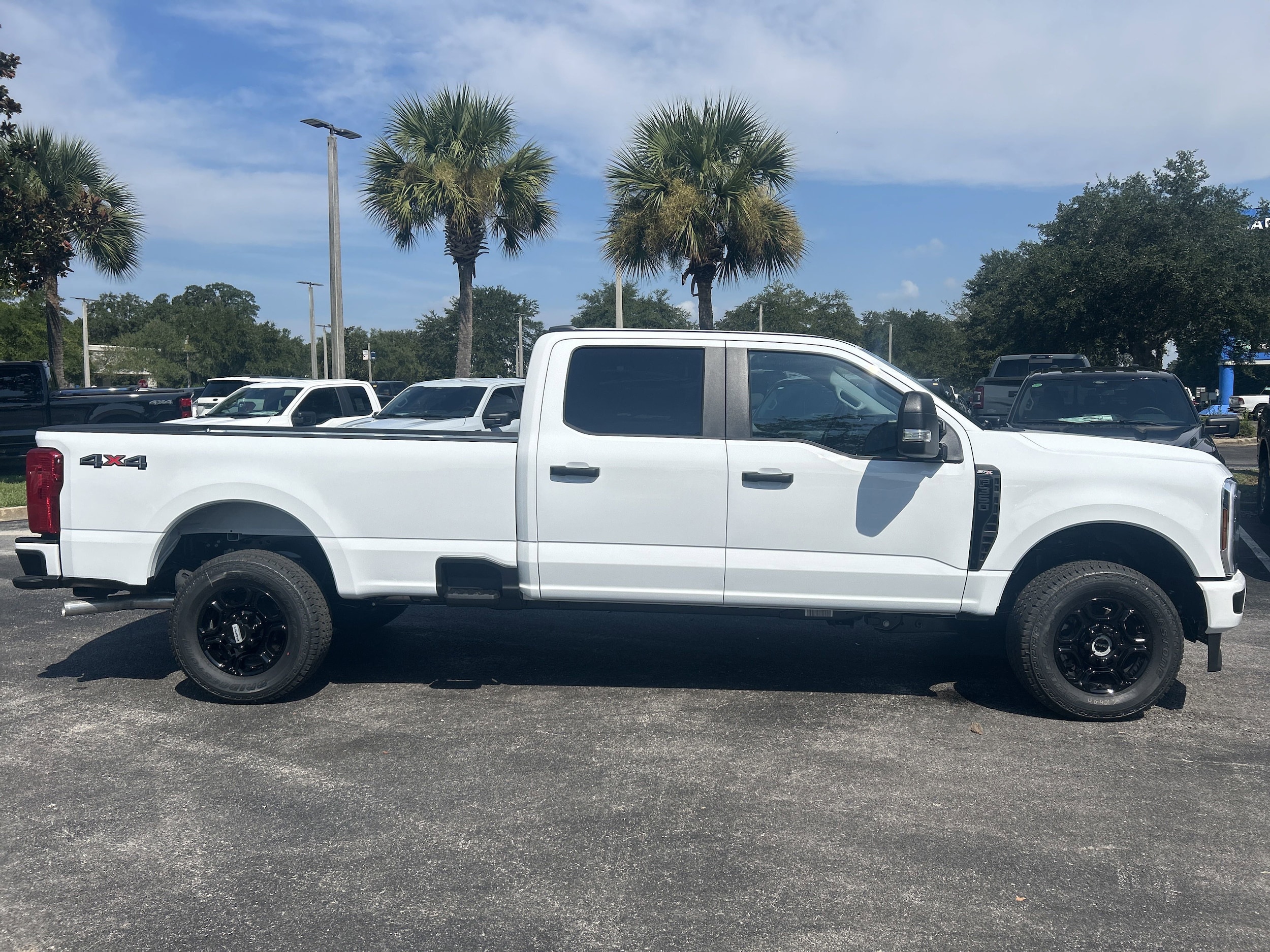 2026 Ford F-350 Super Duty XL - Photo 9