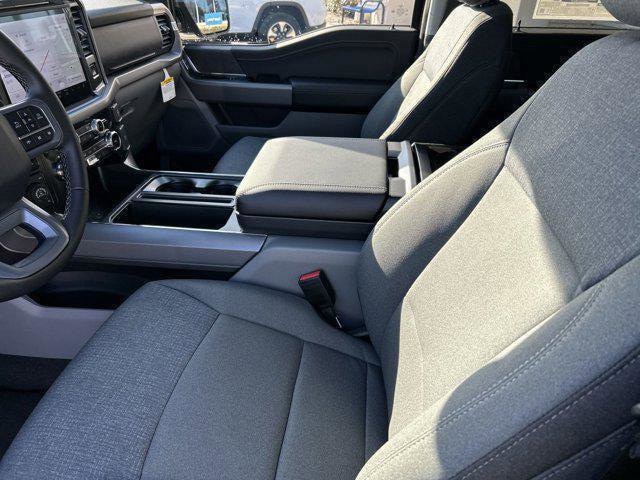 2025 Ford F-150 XLT - Photo 20