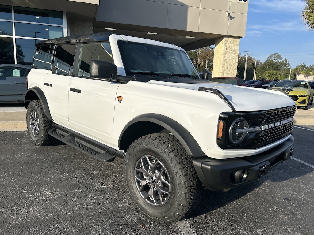 New 2025 Ford Bronco Badlands SUV