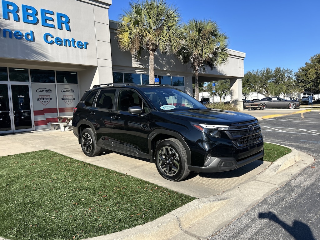 Used 2025 Subaru Forester Premium SUV