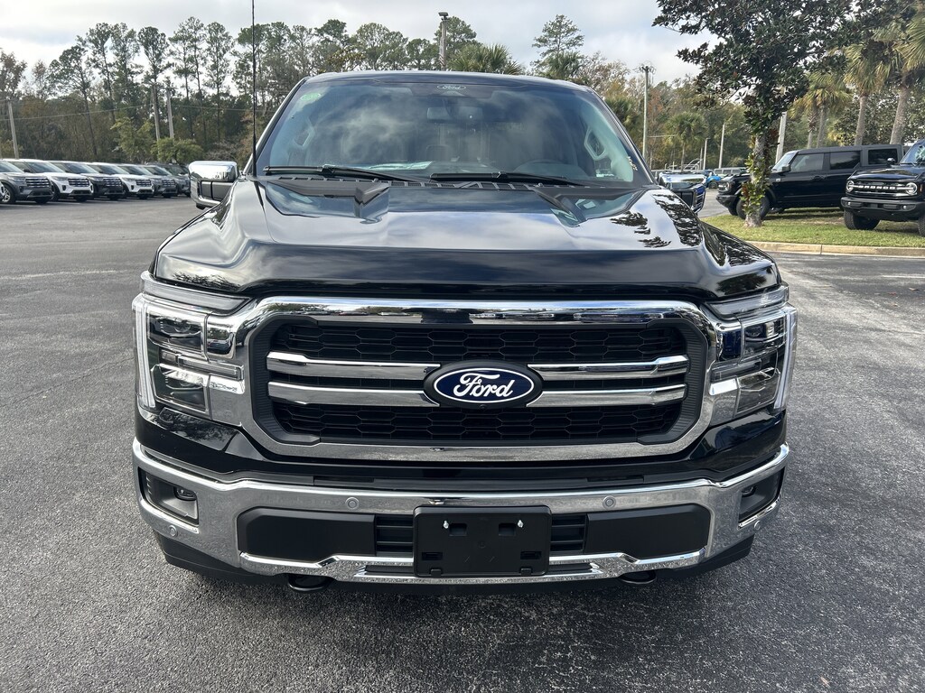 New 2025 Ford F-150 Lariat Truck SuperCrew Cab