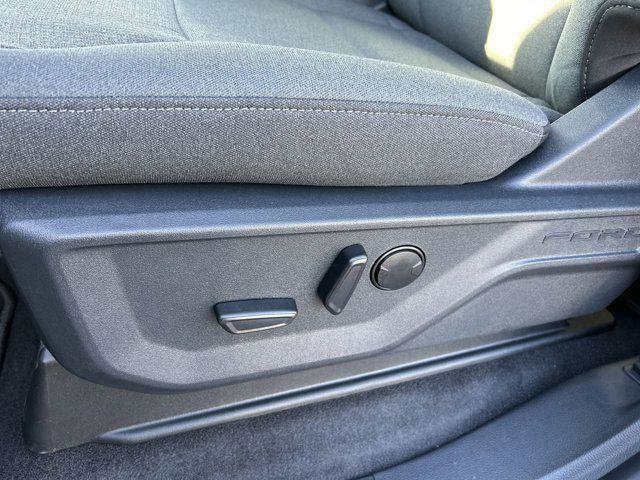 2025 Ford F-150 XLT - Photo 18