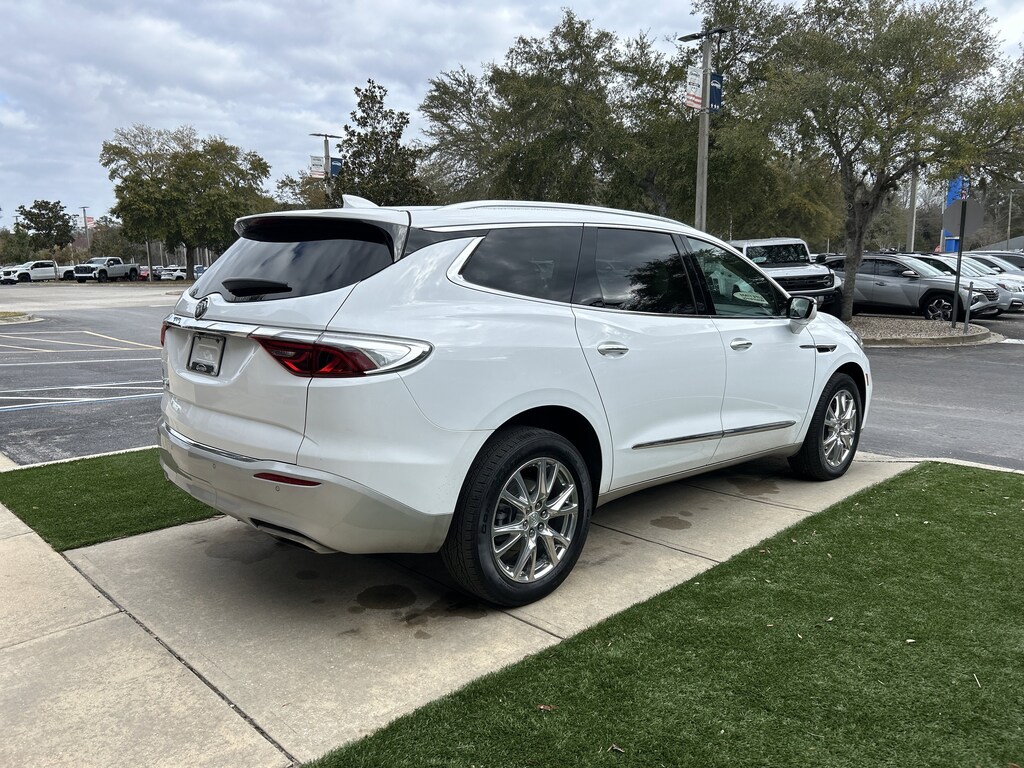 Used 2022 Buick Enclave Essence SUV