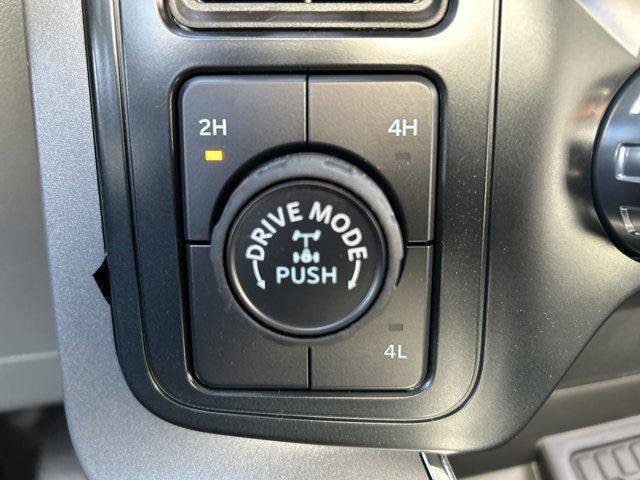 2025 Ford F-150 XLT - Photo 31