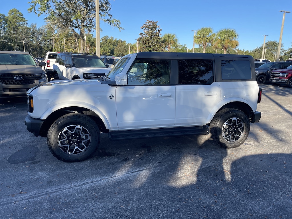 New 2025 Ford Bronco Outer Banks SUV