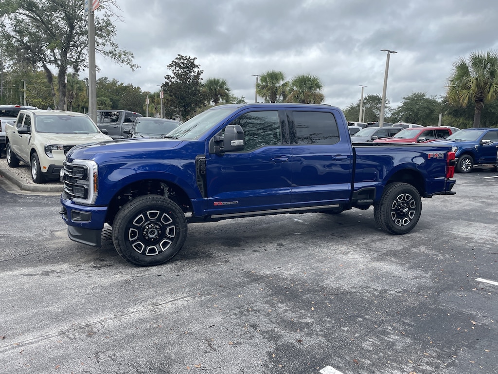 New 2026 Ford F-350 Platinum Truck Crew Cab