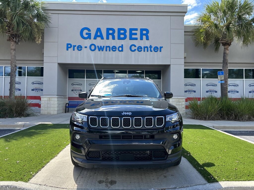Used 2024 Jeep Compass Latitude Lux SUV