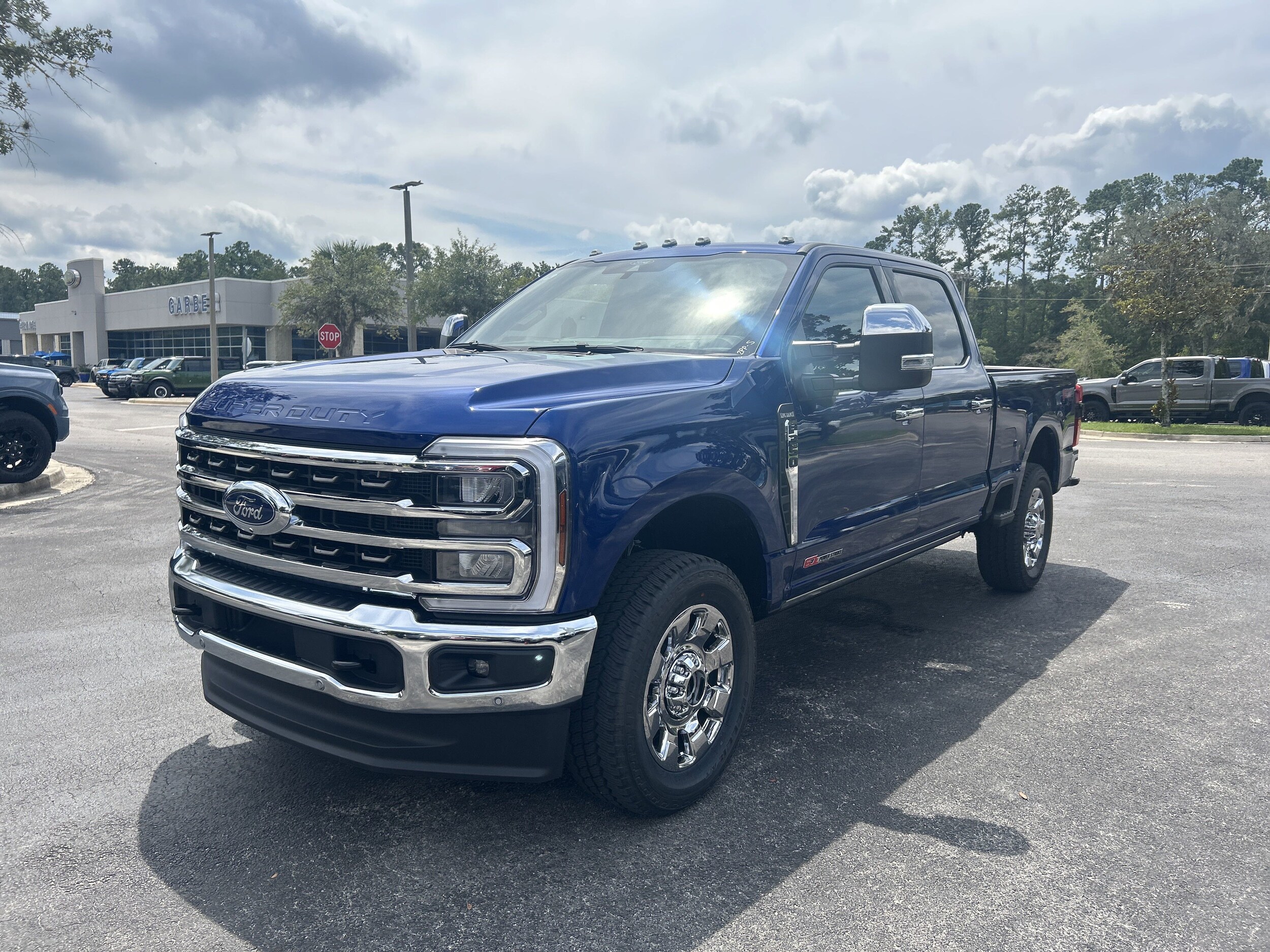 2026 Ford F-350 XLT photo 3