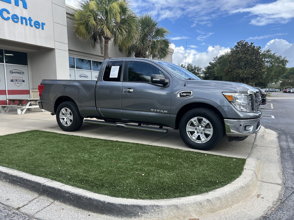 Used 2017 Nissan Titan SV Truck King Cab