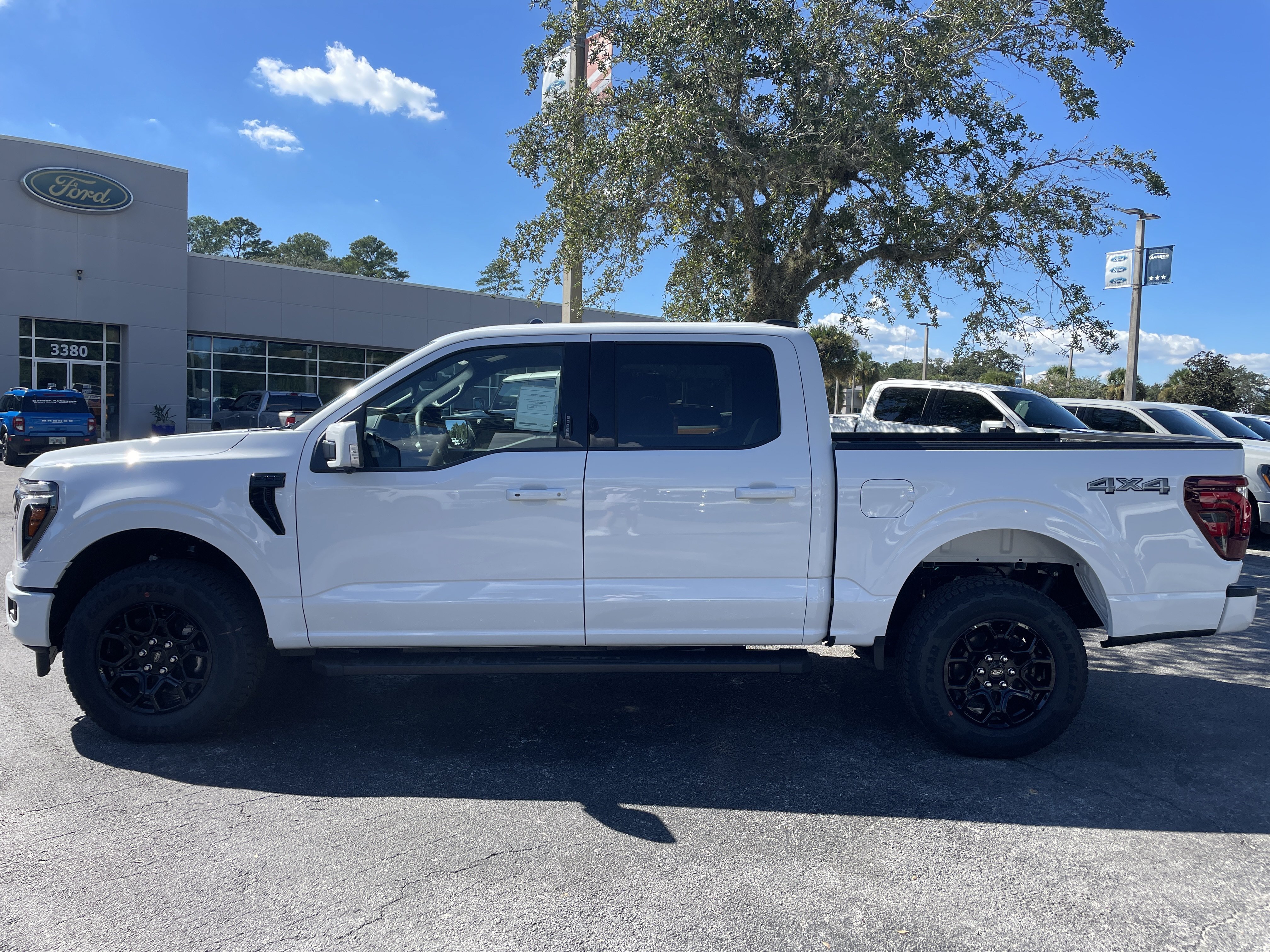 New 2026 Ford F-150 Lariat Truck SuperCrew Cab