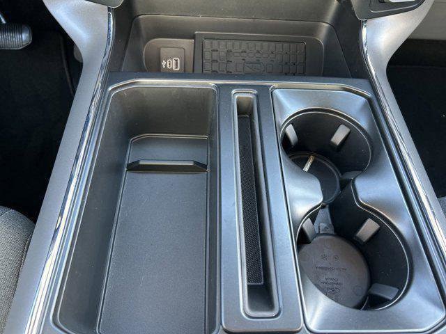 2025 Ford F-150 XLT - Photo 28