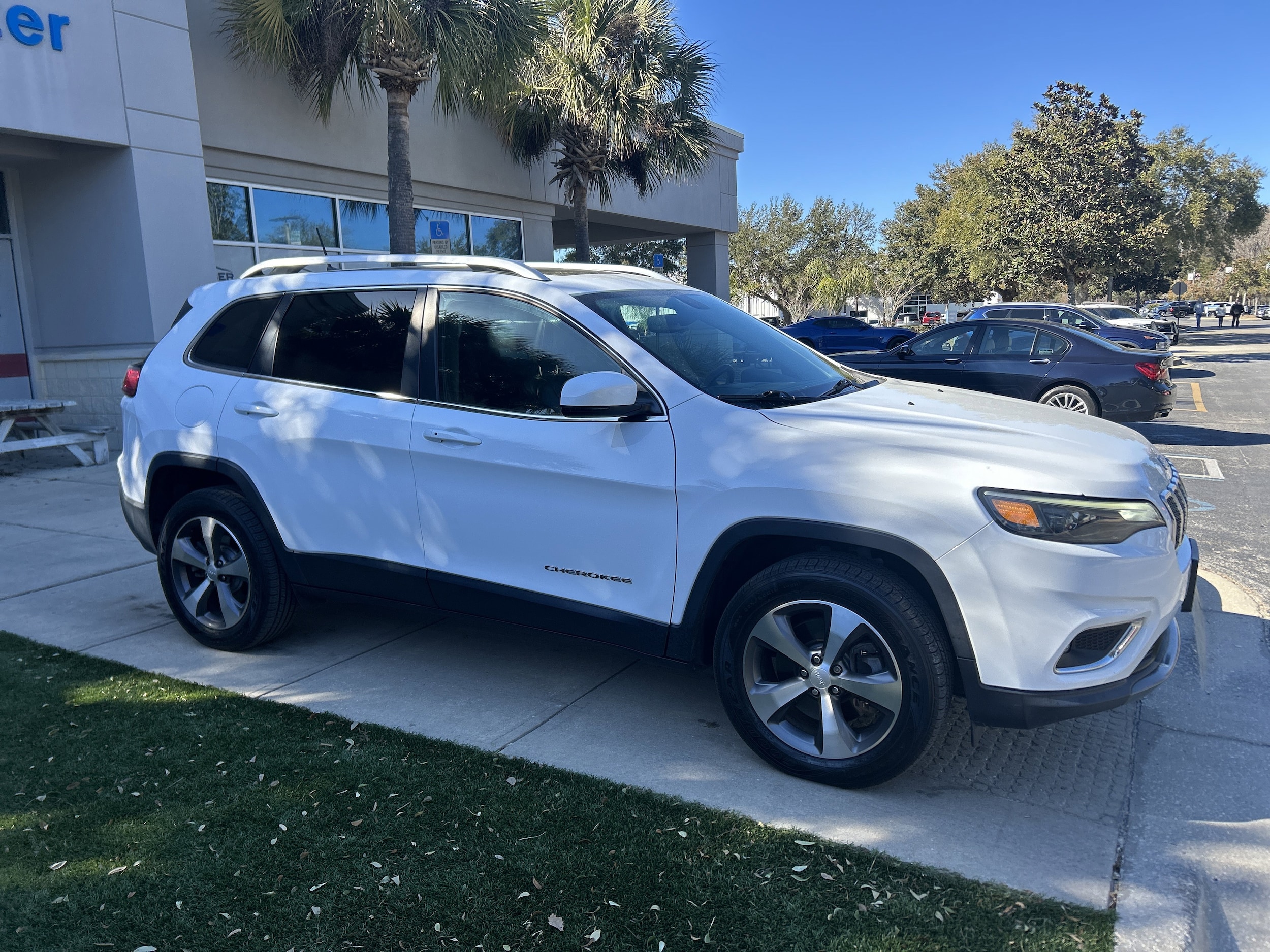 Used 2020 Jeep Cherokee Limited with VIN 1C4PJMDX6LD629107 for sale in Green Cove Springs, FL