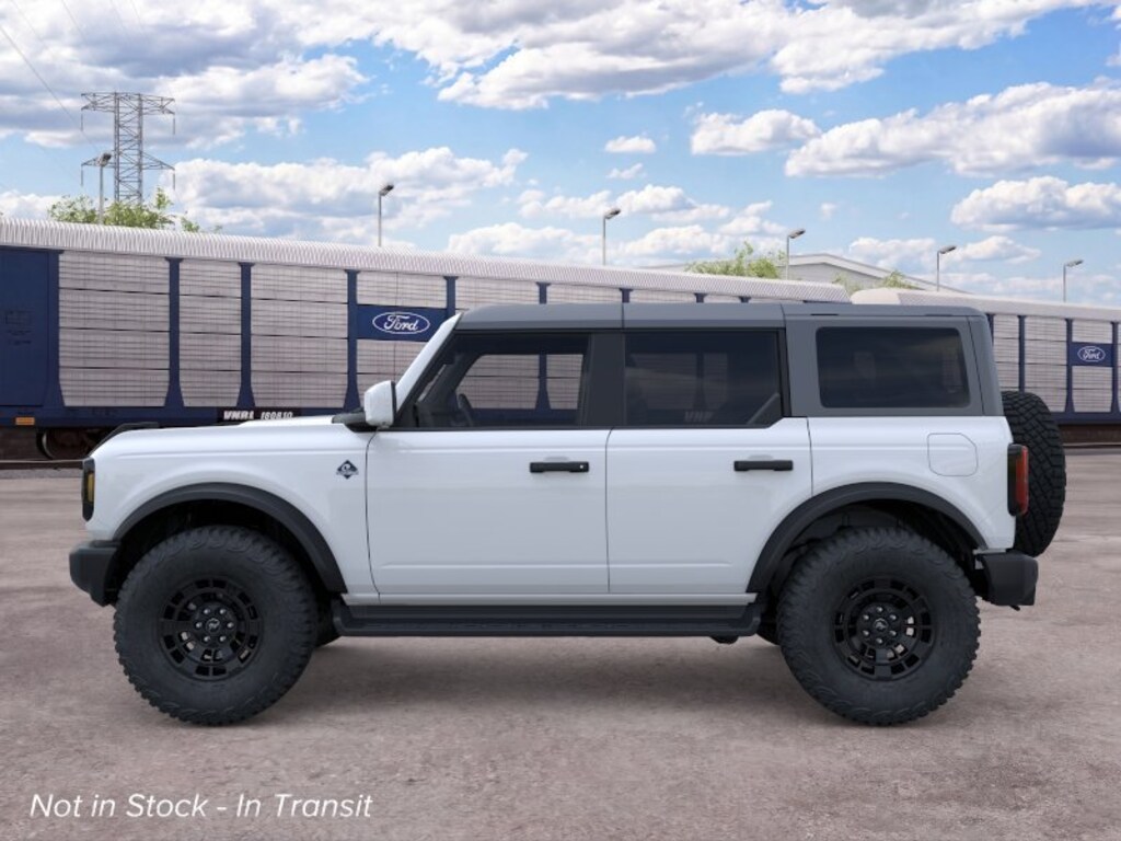 New 2026 Ford Bronco Outer Banks SUV