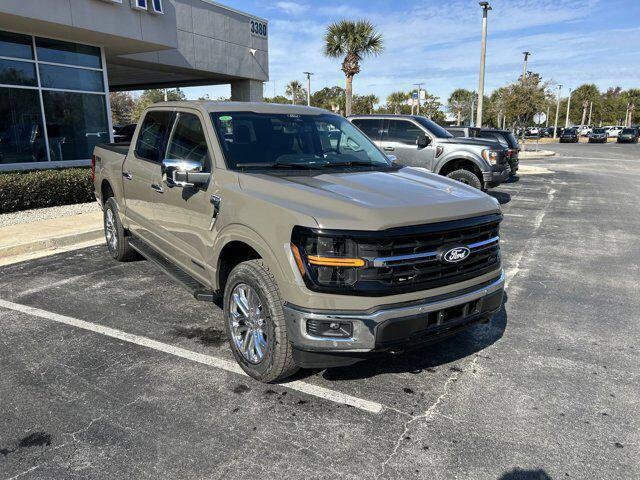 2025 Ford F-150 XLT photo 3