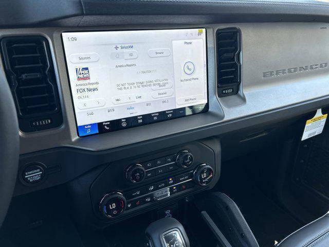 2025 Ford Bronco 4-Door Outer Banks - Photo 17