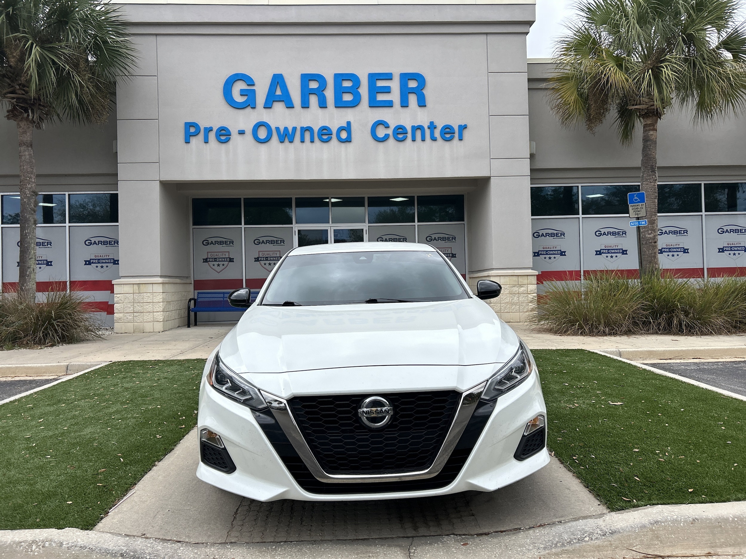Used 2022 Nissan Altima SR with VIN 1N4BL4CV3NN361429 for sale in Green Cove Springs, FL