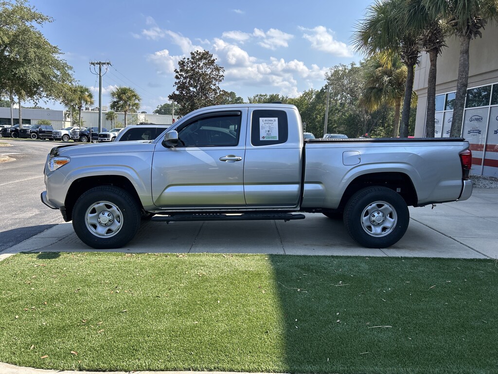 Used 2022 Toyota Tacoma SR Truck Access Cab