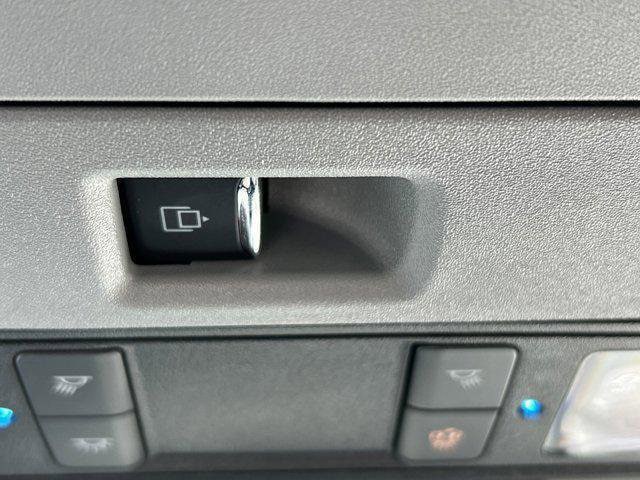 2025 Ford F-150 XLT - Photo 48