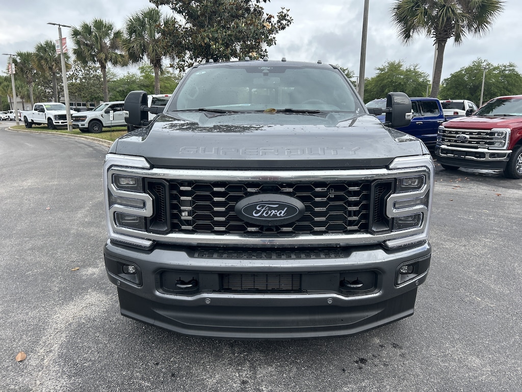 New 2026 Ford F-350 Platinum Truck Crew Cab