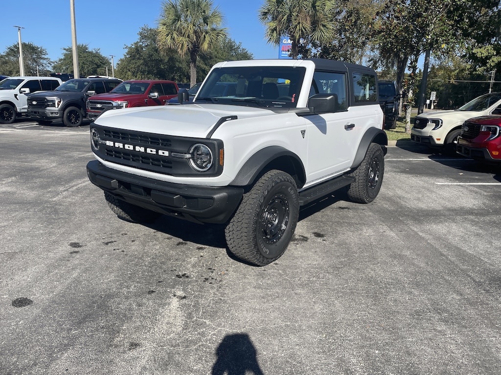 New 2025 Ford Bronco Base SUV