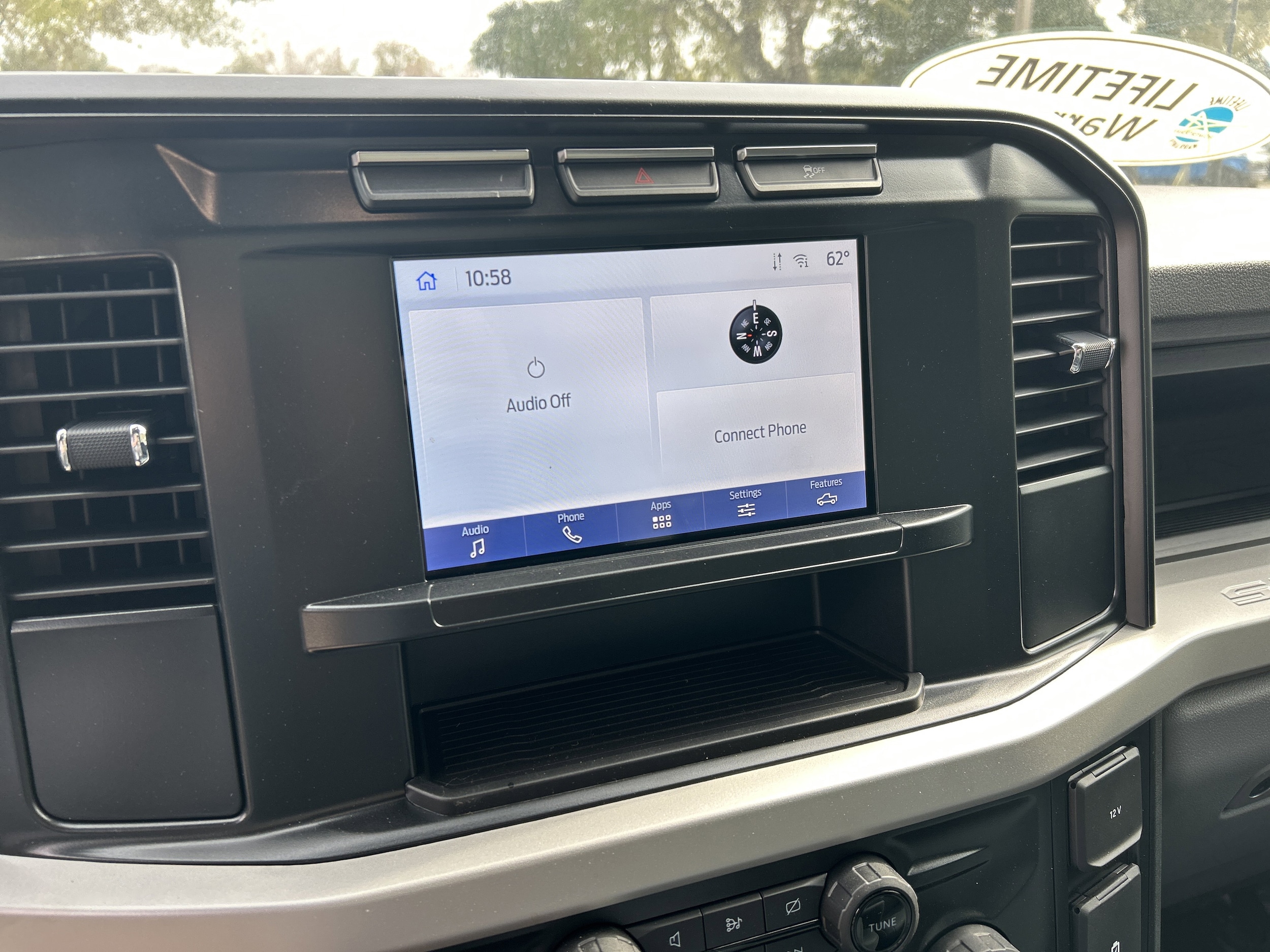 2024 Ford F-350 Super Duty Chassis Cab XL - Photo 17