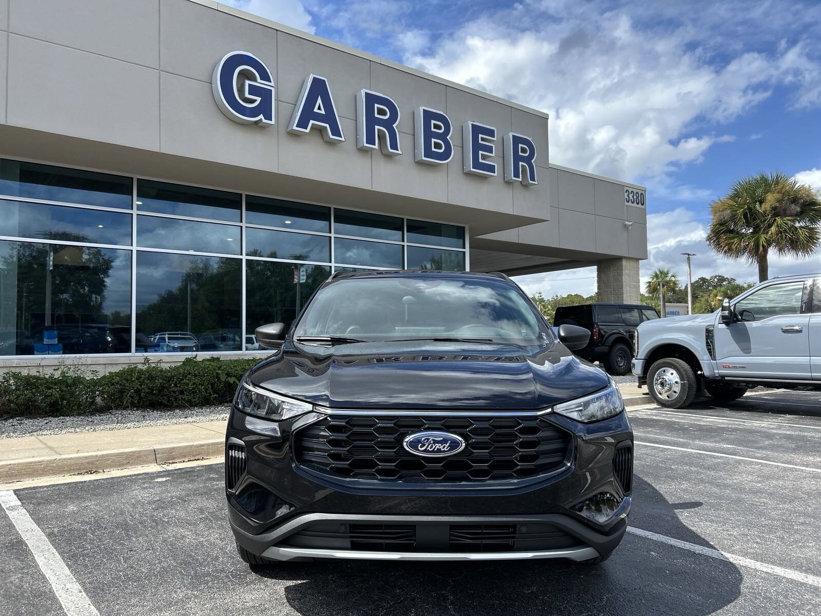 2025 Ford Escape ST-Line photo 2