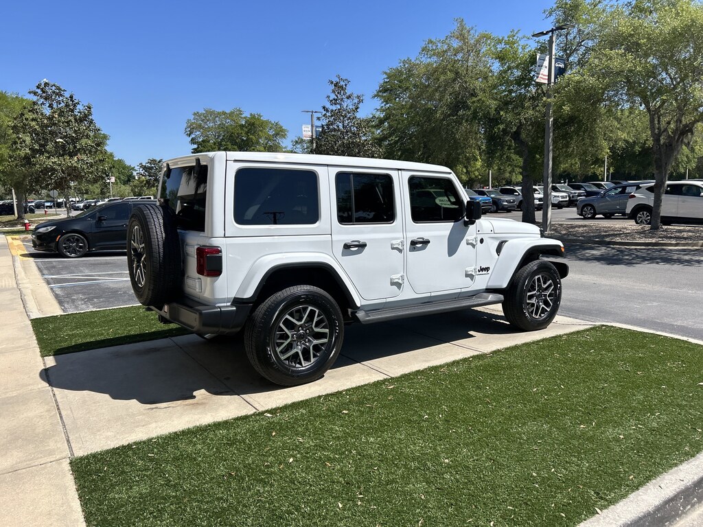 Used 2026 Jeep Wrangler Sahara SUV