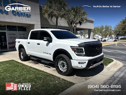 2022 Nissan Titan PRO-4X Truck Crew Cab