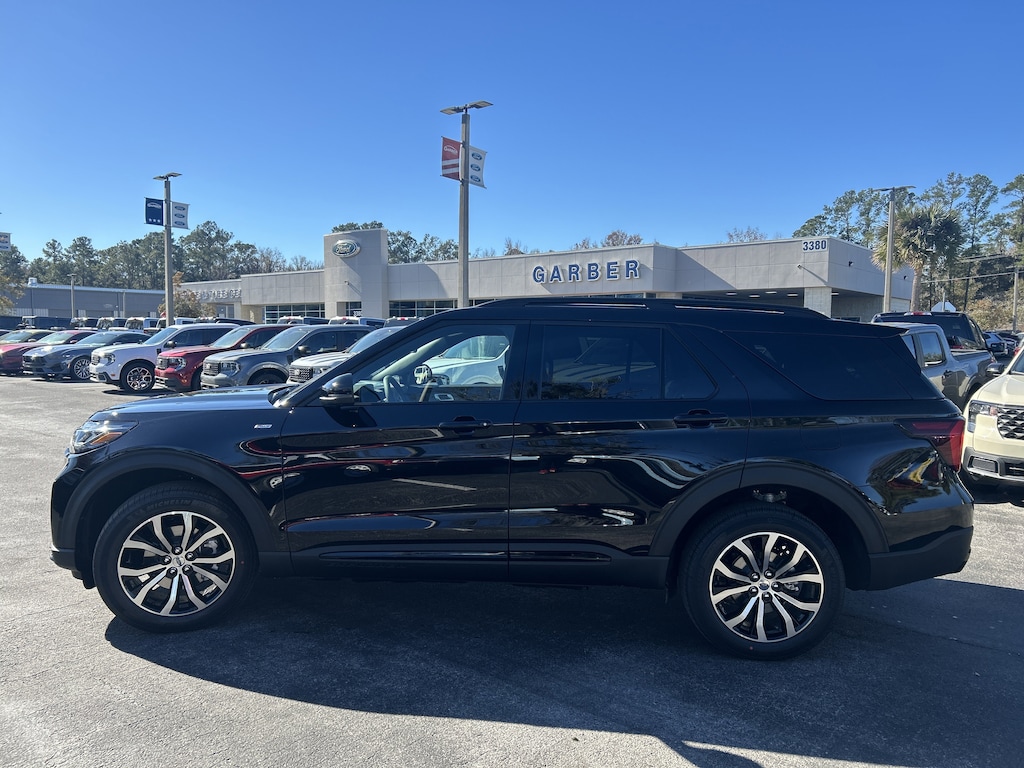 New 2026 Ford Explorer ST-Line SUV